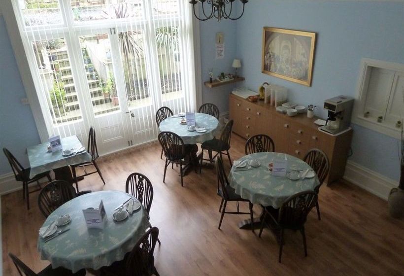 펜션 Rutland Guest House