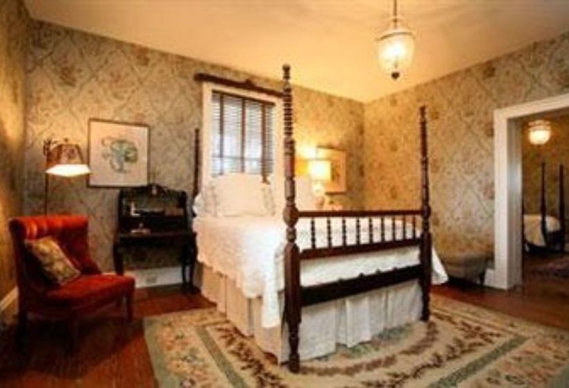 The Elms Bed And Breakfast