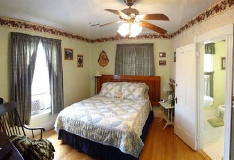 The Young House Bed And Breakfast