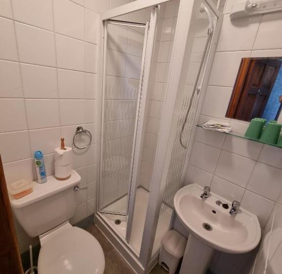 تختخواب و صبحانه Rendezvous Bar & Rooms   Adults Only