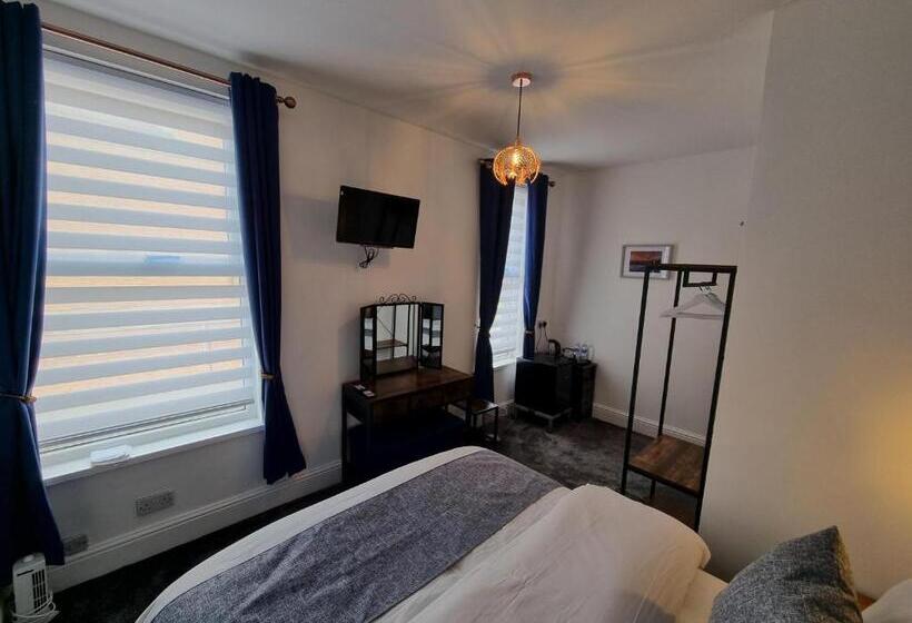 تختخواب و صبحانه Rendezvous Bar & Rooms   Adults Only