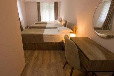 هتل Lileo Inn