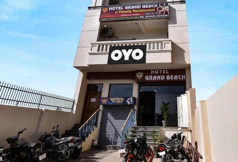 ホテル Oyo 90099 Grand Beach