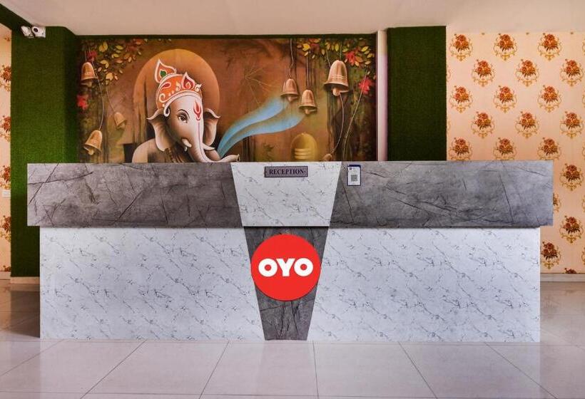 ホテル Oyo 90099 Grand Beach