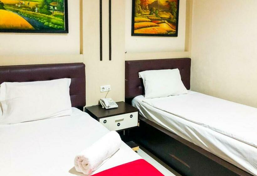 هتل Reddoorz @ Jalan Arifin Ahmad Pekanbaru