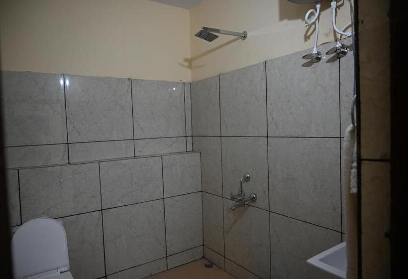 בית מלון כפרי Shivlinga Villa