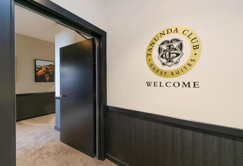 هتل The Tanunda Club Guest Suites
