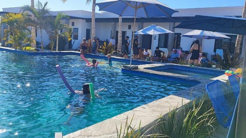 Las Palmas Hotel   Cerritos Beach