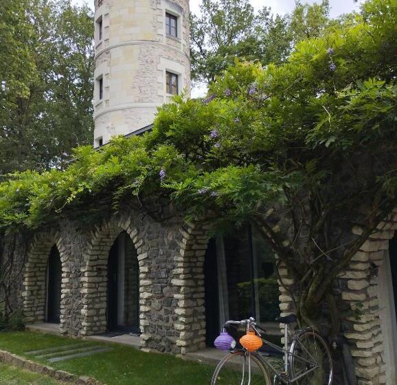 پانسیون Chambres D Hôtes La Tour De Bellevue