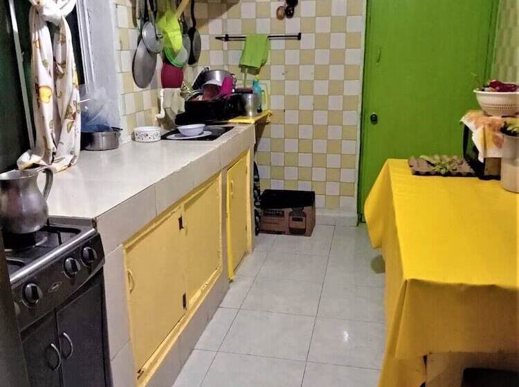 پانسیون Room In House   Posada Nativa Green Sea San Luis