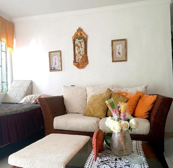 پانسیون Room In House   Posada Nativa Green Sea San Luis