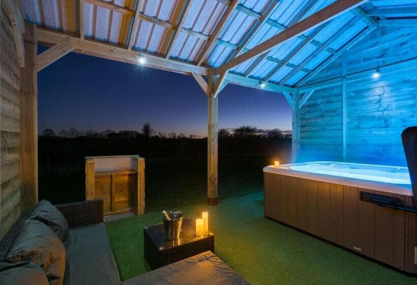 리조트 Bowbrook Lodges