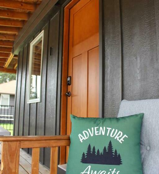 Cabin 1 At Horse Creek Resort