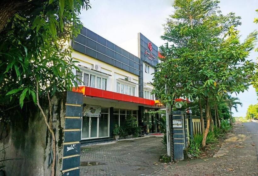 Collection O 91331 Hotel Grand Saota Soppeng