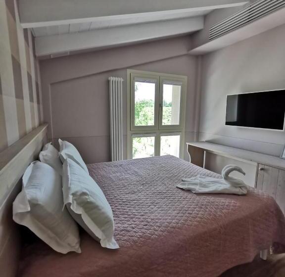 هتل Agriturismo E Acetaia La Vedetta