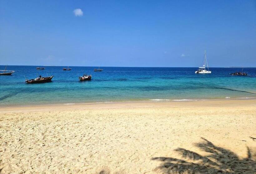 فندق Archipelago Waterfront