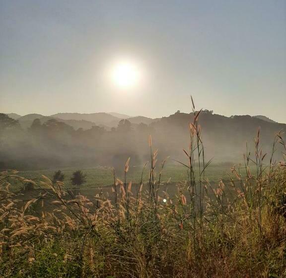 فندق Chiangrai Resort House