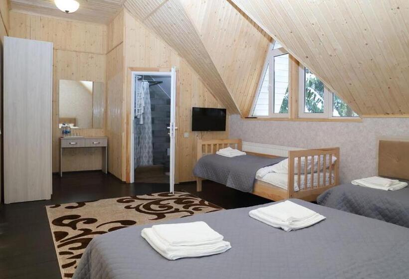 فندق Lastivka Guest House