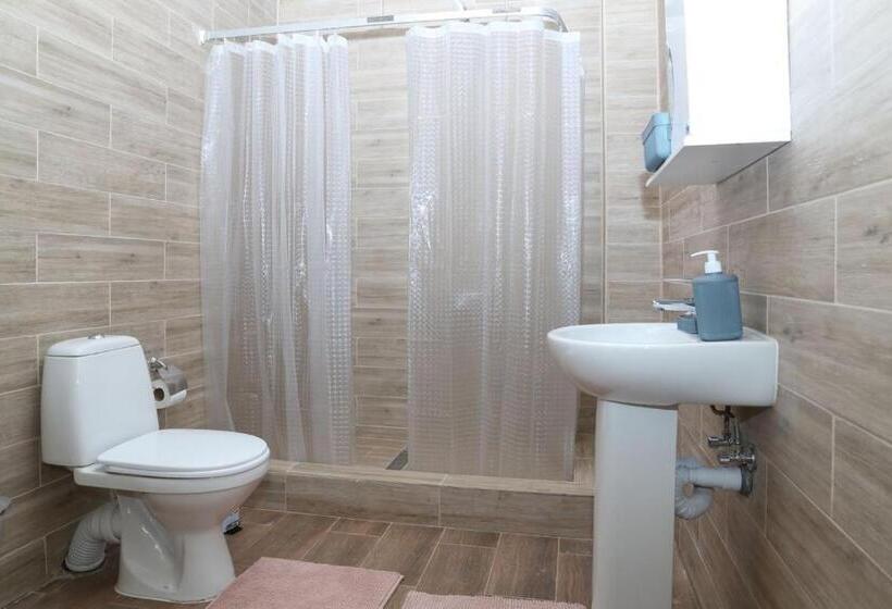 فندق Lastivka Guest House