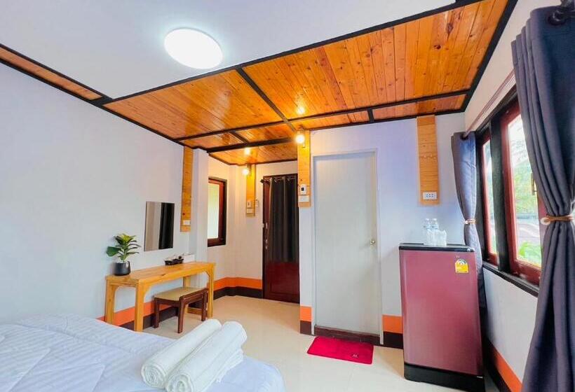 בית מלון כפרי Mookboonchu Guesthouse ,kohmook Trang