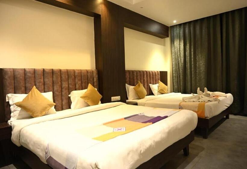 酒店 Nakshatra Resort