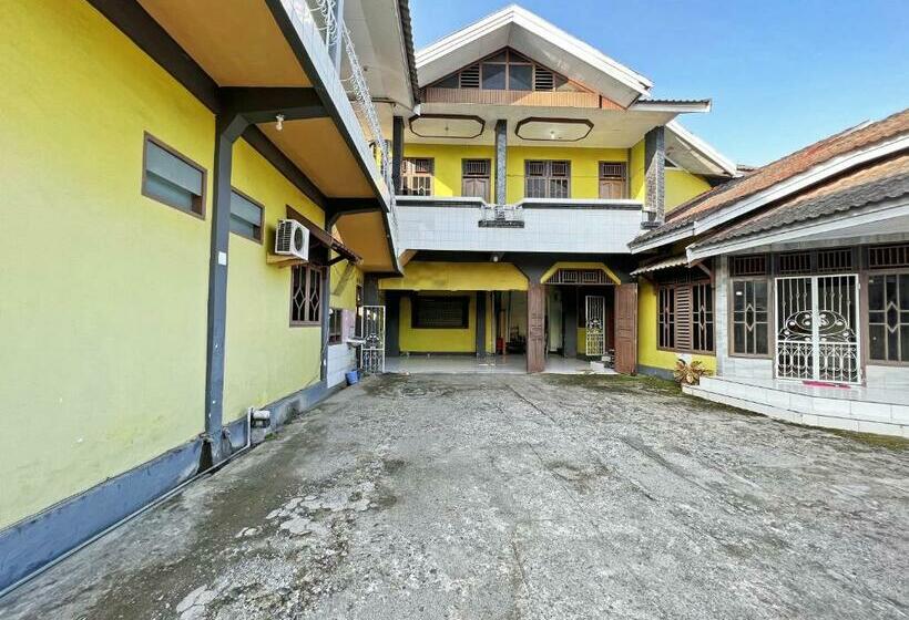 فندق Oyo 91900 Wisma Amrach