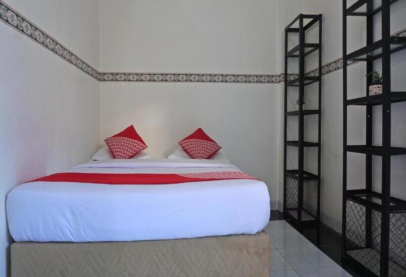 فندق Oyo 91900 Wisma Amrach
