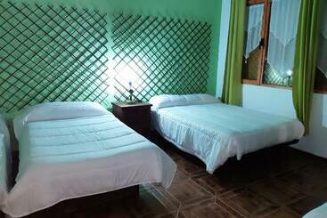 پانسیون Hostal Cabañeros