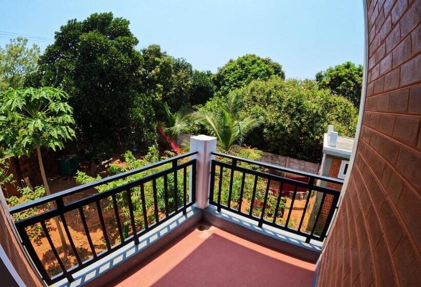 פנסיון Wow Farm House