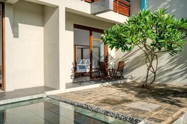 استراحتگاه Sitara Weligama