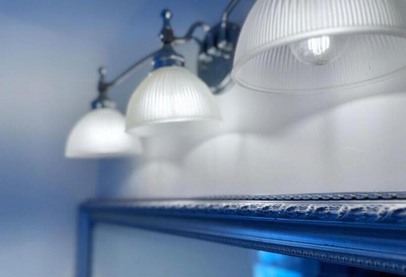 The Sunnyside Sisters Bed And Breakfast