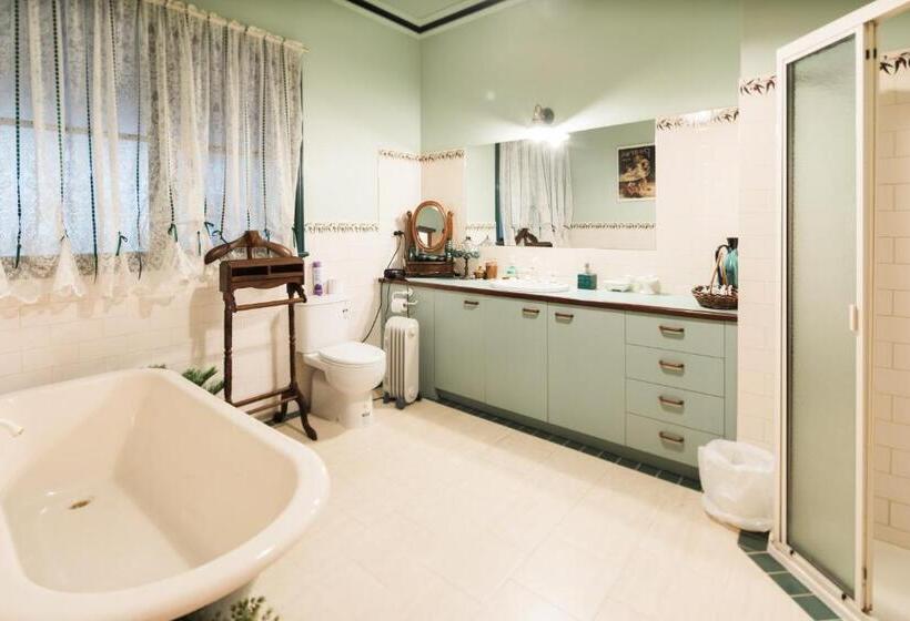 민박 Rustic Refuge Guesthouse