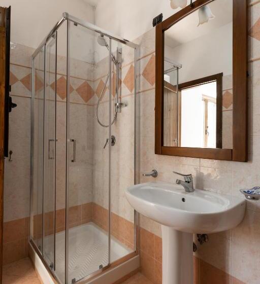 Отель Agriturismo Le Ghiandaie