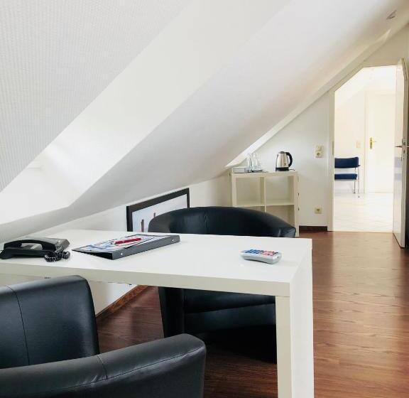 هتل Waldhaus Oelper
