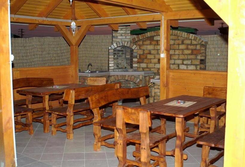 Пансион Alba Regia Pansion Egri