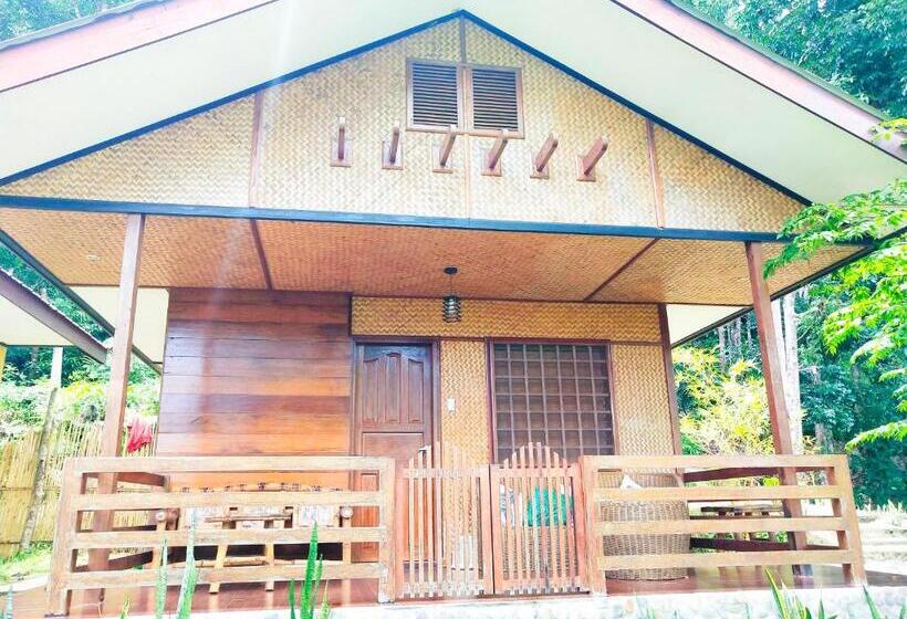پانسیون Victordelia Hilltop Hostel