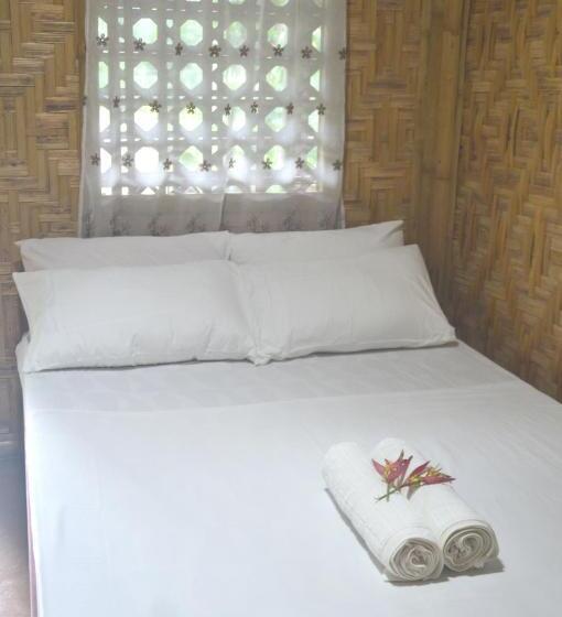 پانسیون Victordelia Hilltop Hostel