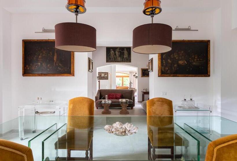 پانسیون Domus Orestea Luxury Suites
