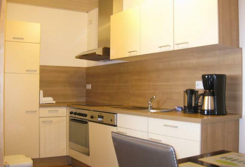 ペンション Weingut Und Gästehaus Holger Alt