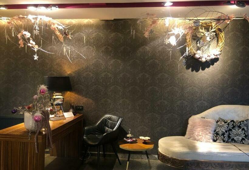 تختخواب و صبحانه Relax In Style Boutique Hotel Adults Only