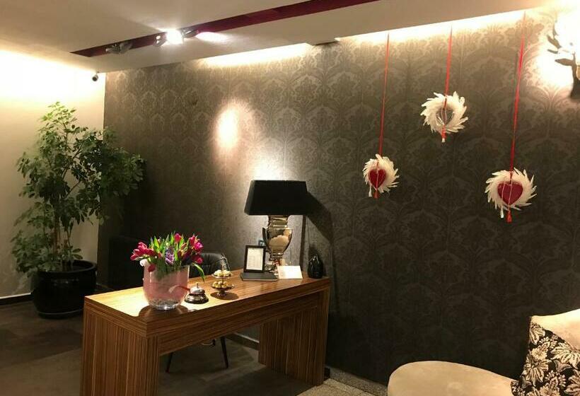 تختخواب و صبحانه Relax In Style Boutique Hotel Adults Only