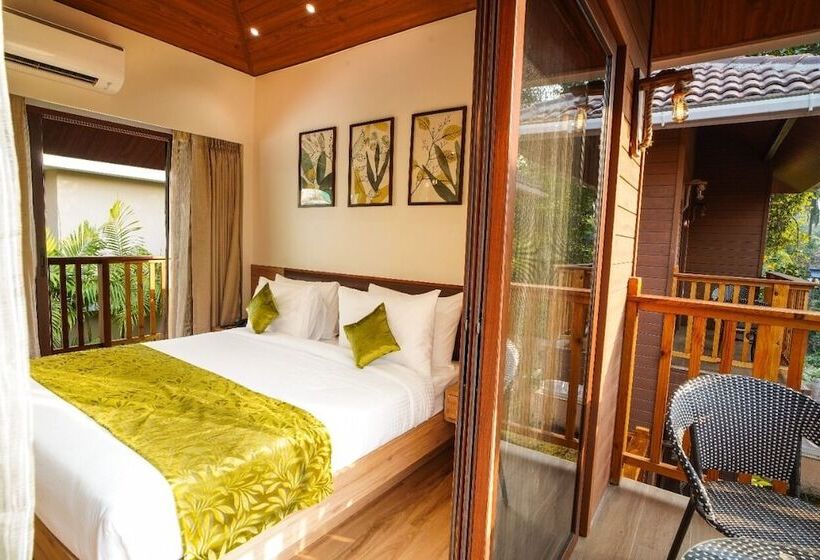 Hotel Treehouse Mars Beach Cottages