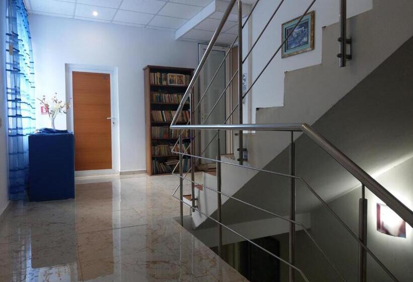 هتل Vila Alex