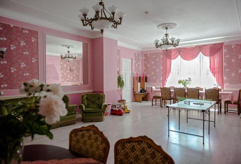پانسیون Villa Magonīte