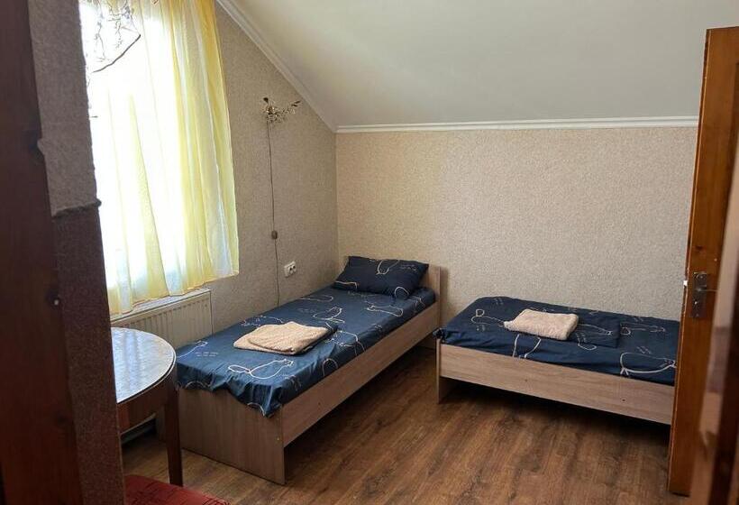 Hostel готель максим
