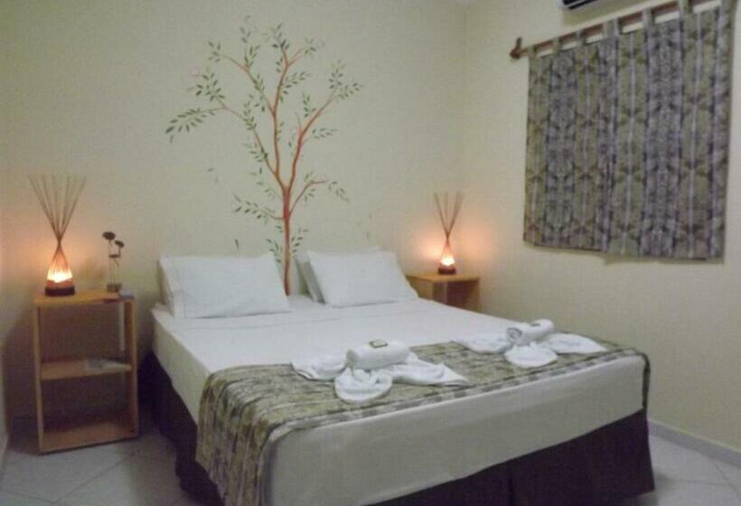 هاستل Vila Pura Vida