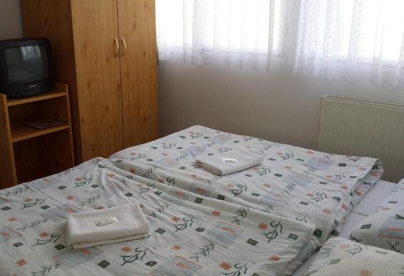 צימר Bélkő Panzió