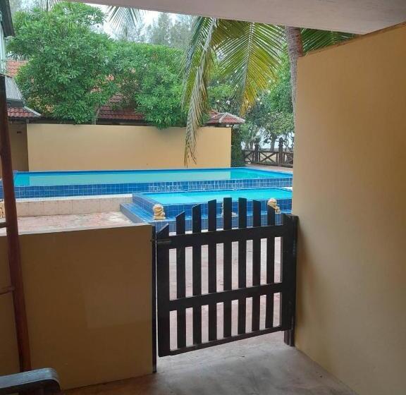 Chanchaolao Beach Resort