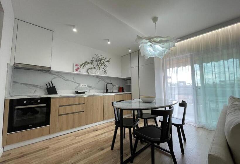 Myslym Shyri S Apartments