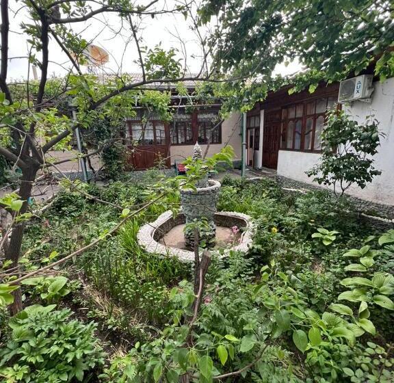 پانسیون Lovely Home For You